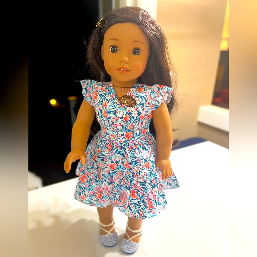 American Girl, Nanea’s School Outfit, RETIRED, Complete Set in Original Box, HTF - Picture 2 of 9